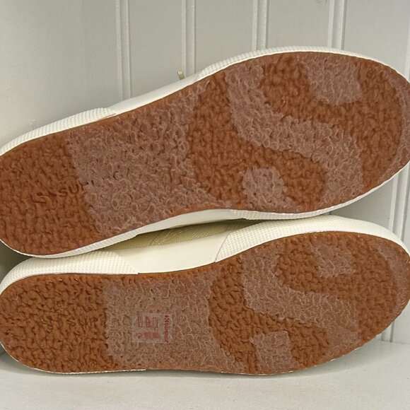 Superga 2750 Cotu Classic Sneakers (For Women) Size 8 - Picture 7 of 8